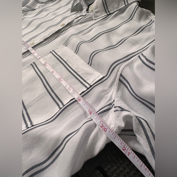 Abercrombie & Fitch Long Sleeved White With Blue Stripes Button-Up Shirt Sz S - Picture 6 of 10